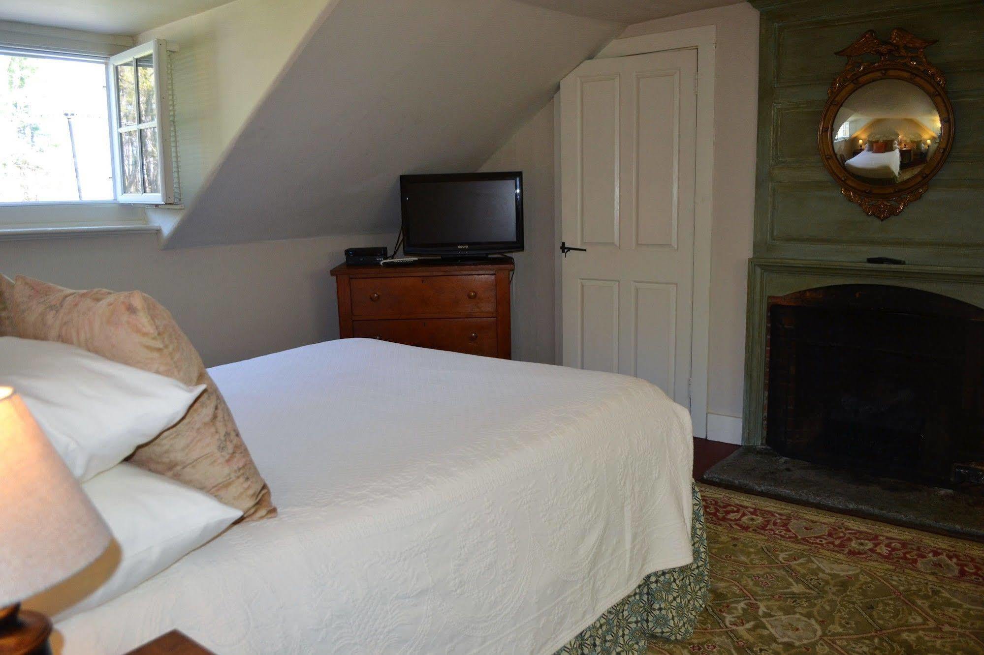 The Inn At Weathersfield Perkinsville Екстериор снимка